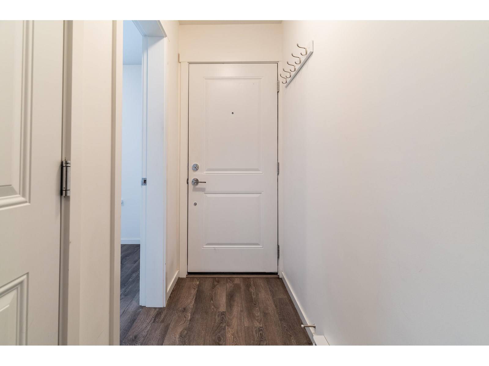 Surrey, BC V3Z0Z2,16678 25 #82