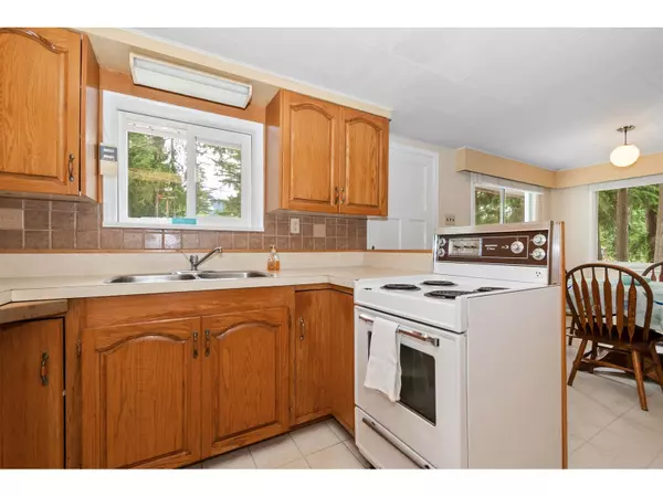 Cultus Lake, BC V2R4Y8,345 BALSAM STREET|Cultus Lake North