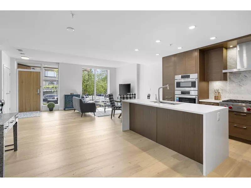 1439 GEORGE #TH3, White Rock, BC V4B0B9