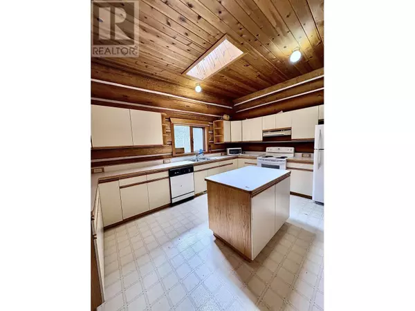 Terrace, BC V8G4R6,3804 SPRING CREEK DRIVE