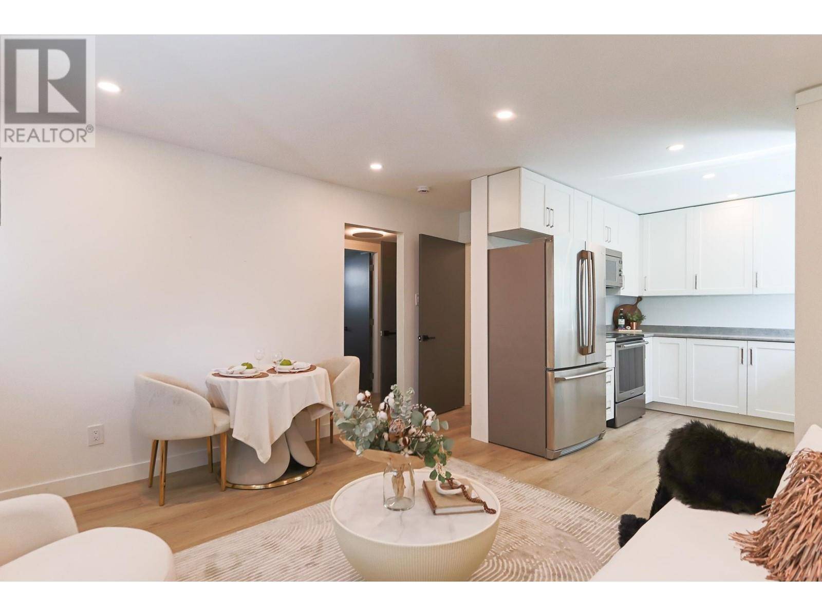 North Vancouver, BC V7P2Y6,1685 BOWSER AVENUE