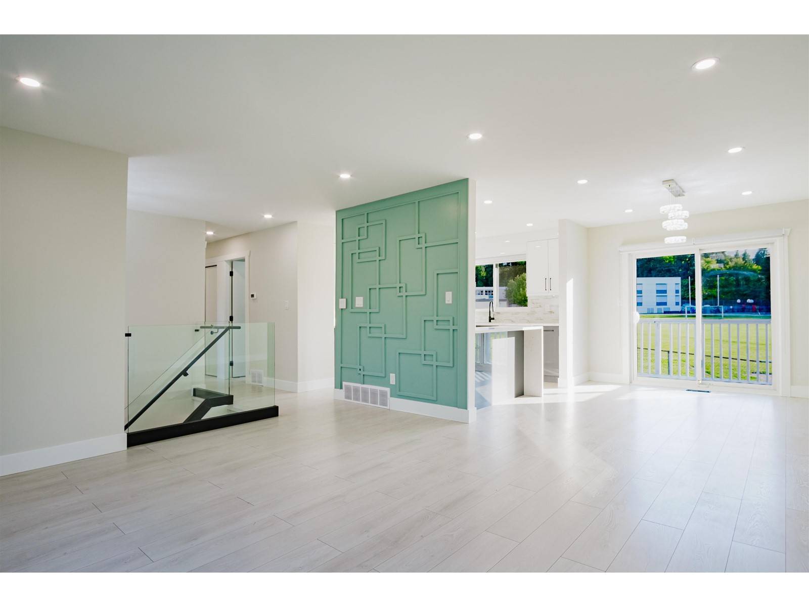 20506 48B AVENUE, Langley, BC V3A5P2