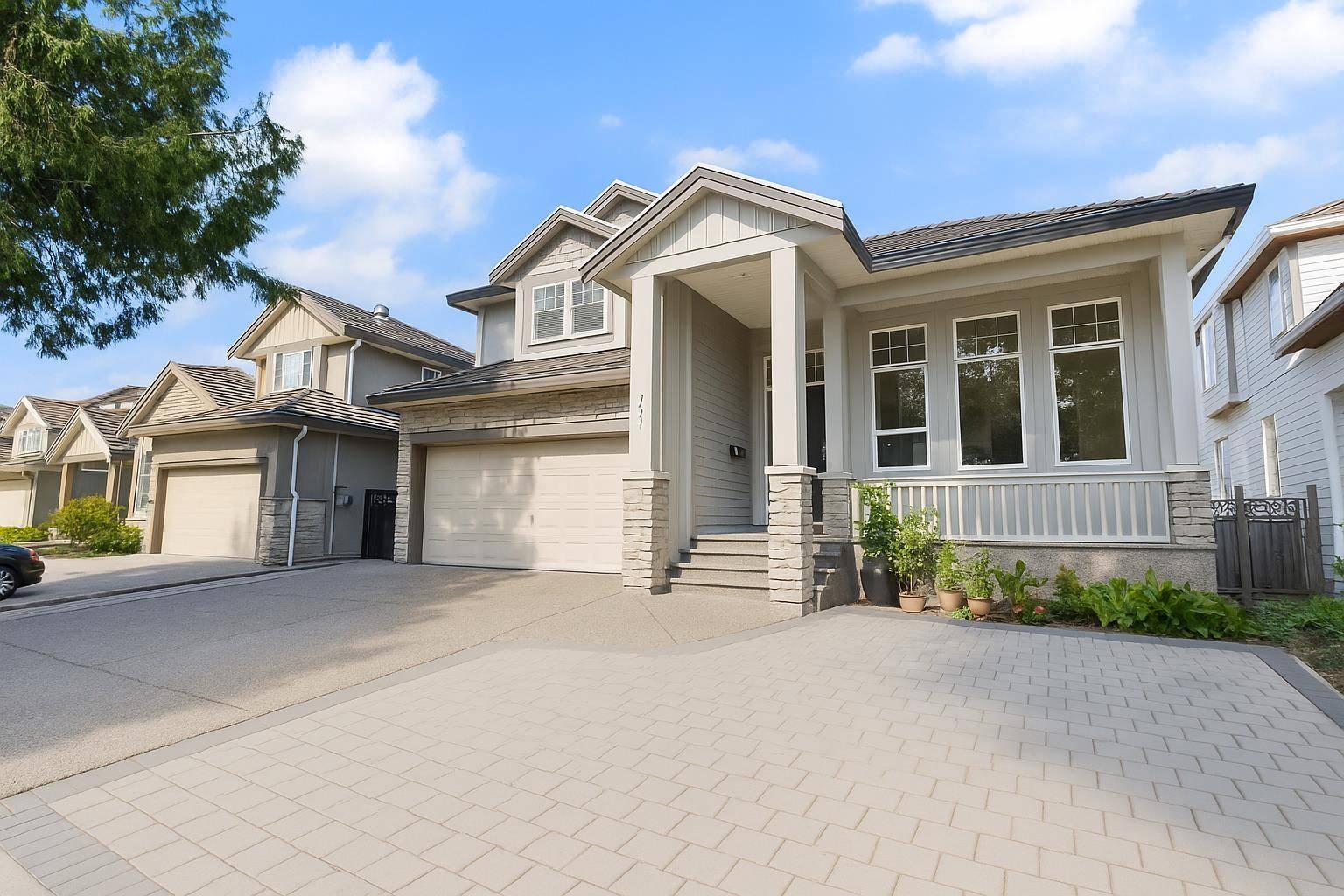 Surrey, BC V3S3E6,7376 148 STREET