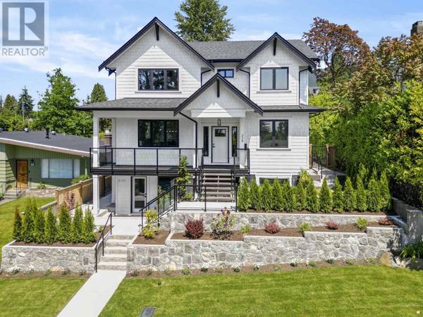 338 W 24TH STREET, North Vancouver, BC V7M2C6