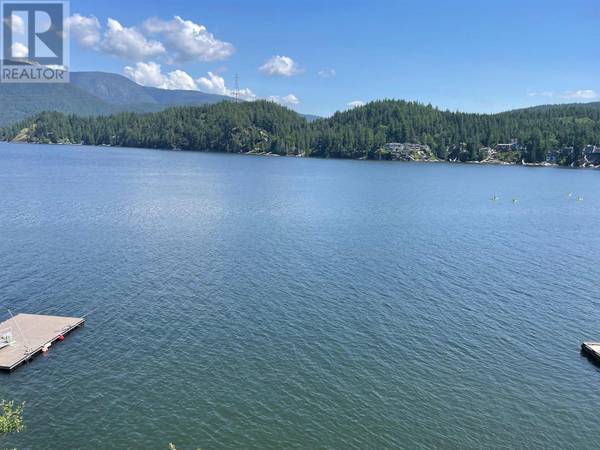 1922 CARDINAL CRESCENT, North Vancouver, BC V7G1Y4