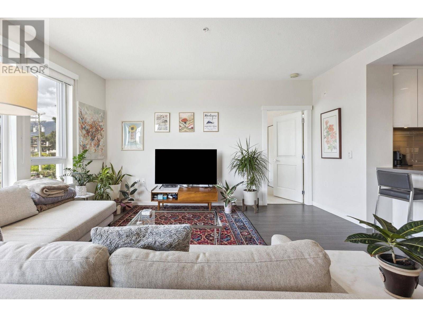North Vancouver, BC V7M0E8,277 West 1ST ST #209