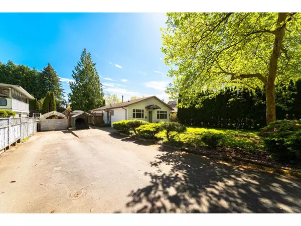 Surrey, BC V3V6P4,9484 133A STREET