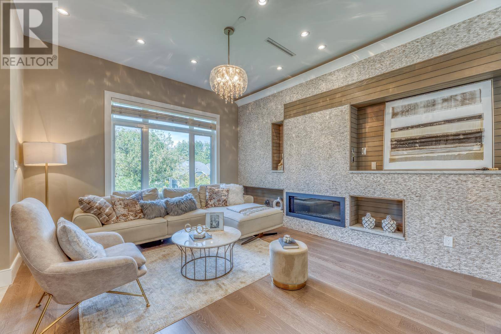 Vancouver, BC V6L1P9,3288 W 23RD AVENUE