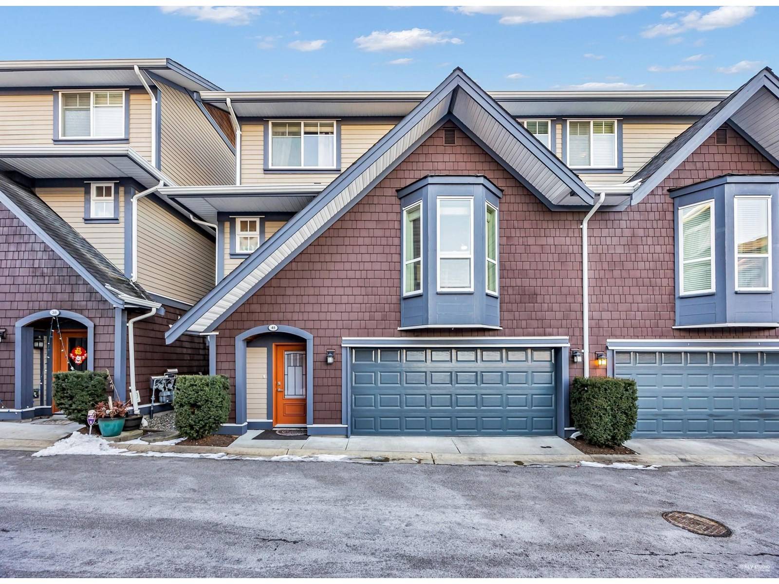 15977 26 #41, Surrey, BC V3Z2W7