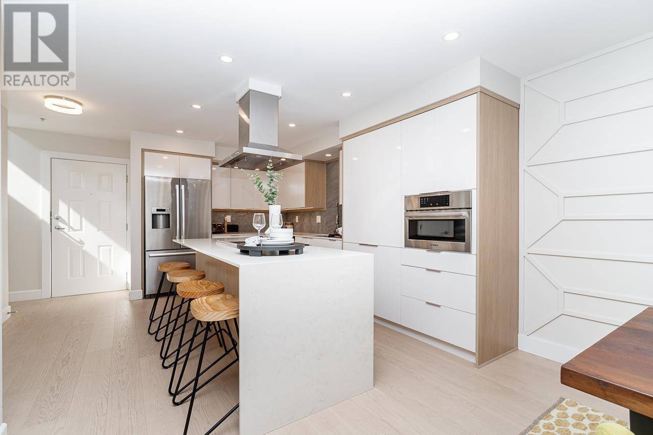 345 LONSDALE AVE #103, North Vancouver, BC V7M3M9