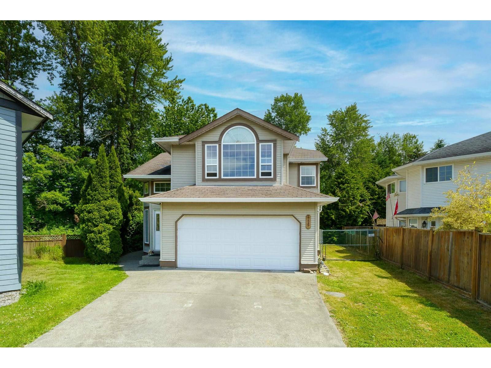 27269 32B AVENUE, Langley, BC V4W3H8
