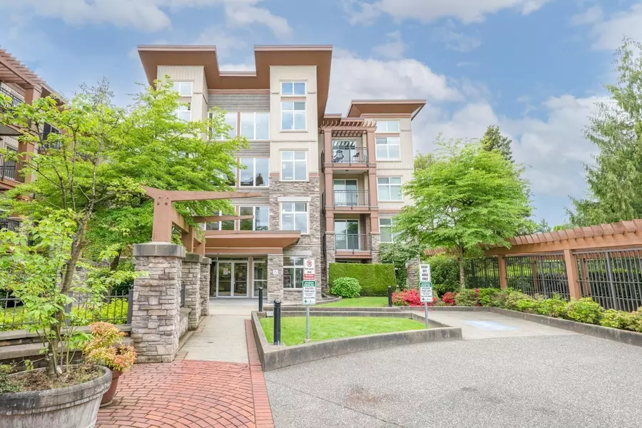 10237 133 #207, Surrey, BC V3T0C6