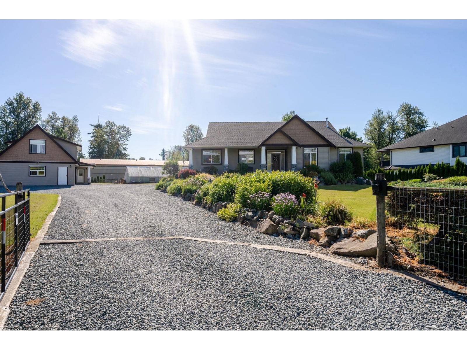 Abbotsford, BC V4X2P1,5728 BRADNER ROAD