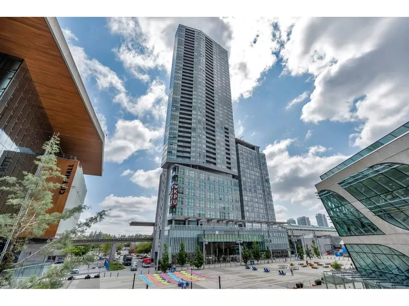 13495 CENTRAL #1607, Surrey, BC V3T0K2