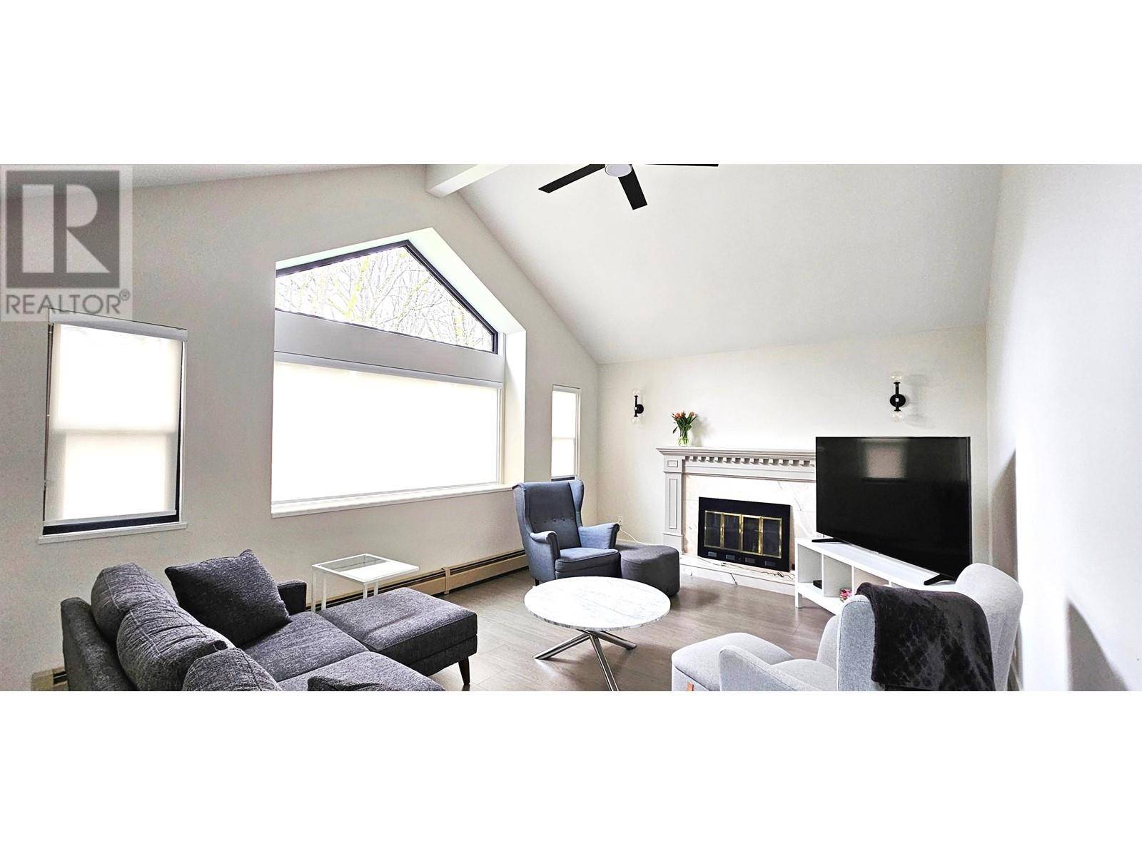 Vancouver, BC V6K2R4,3025 W 12TH AVENUE