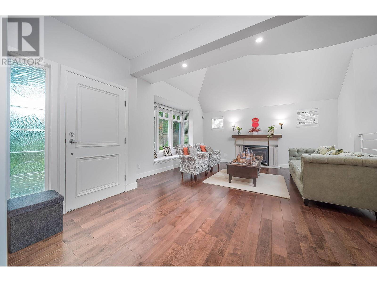 Vancouver, BC V6N2T6,2716 W 37TH AVENUE