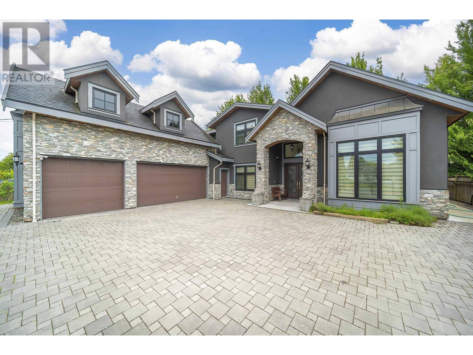 8600 LESLIE ROAD, Richmond, BC V6X2V7