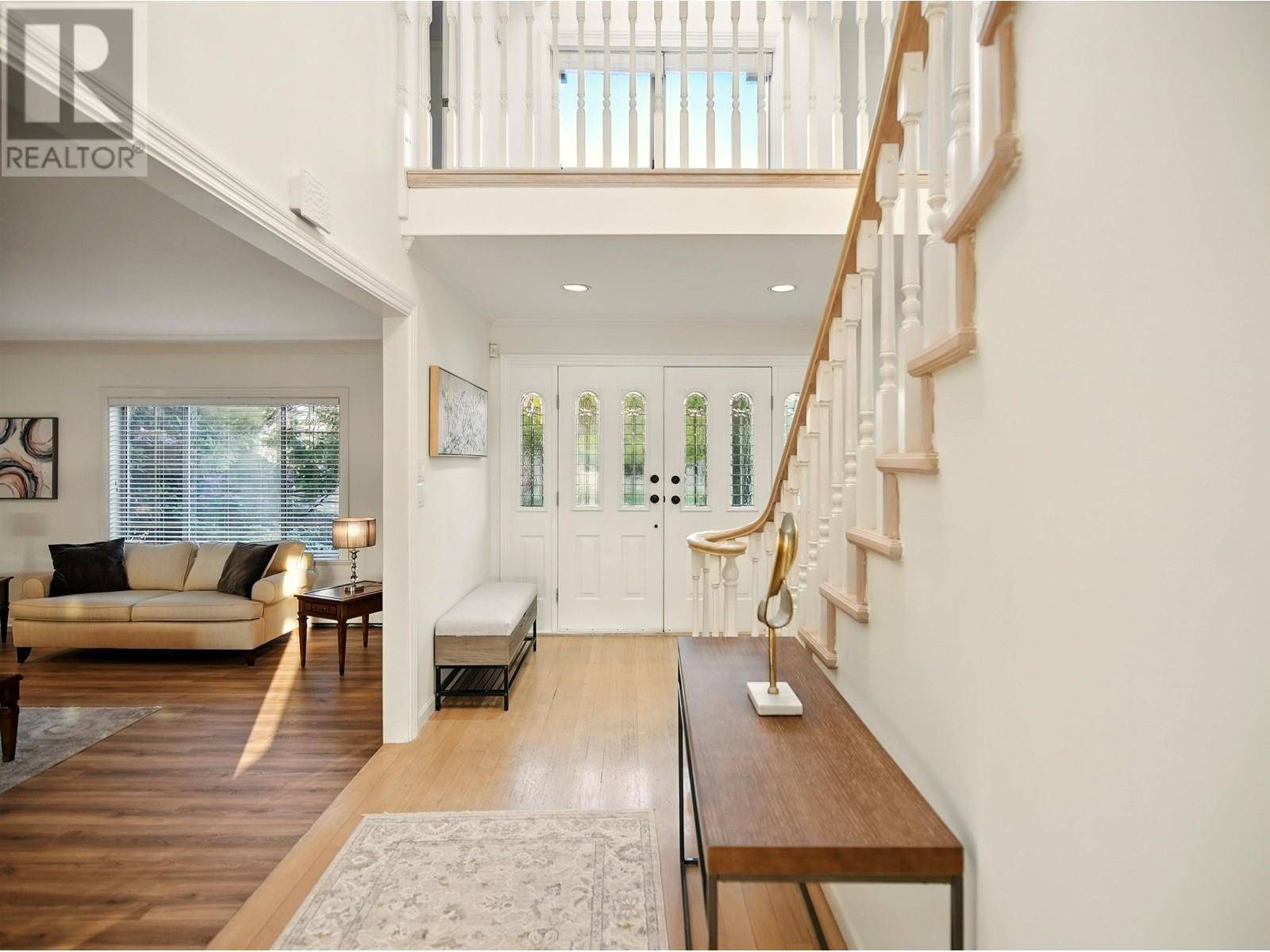 West Vancouver, BC V7W3E9,5532 WESTHAVEN ROAD