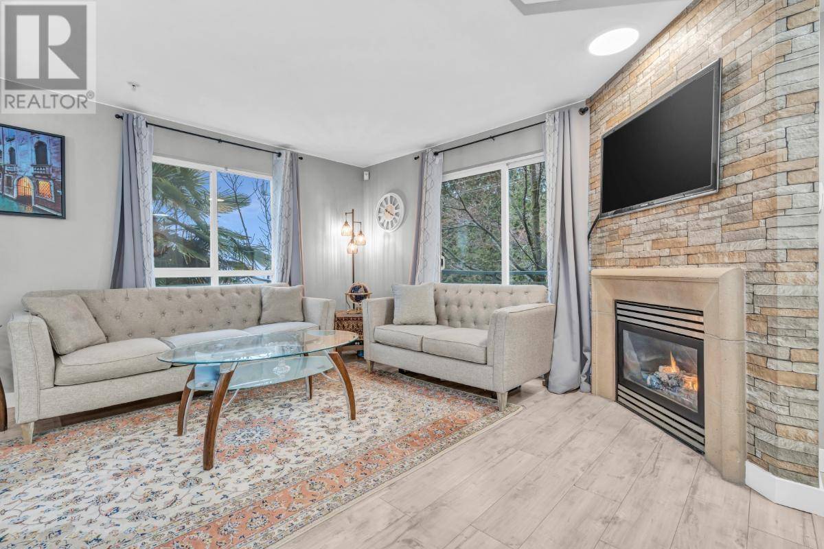 North Vancouver, BC V7L4X2,288 ST. DAVIDS AVE #2