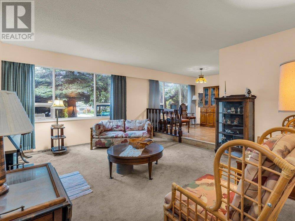 Delta, BC V4M3J6,477 55 STREET