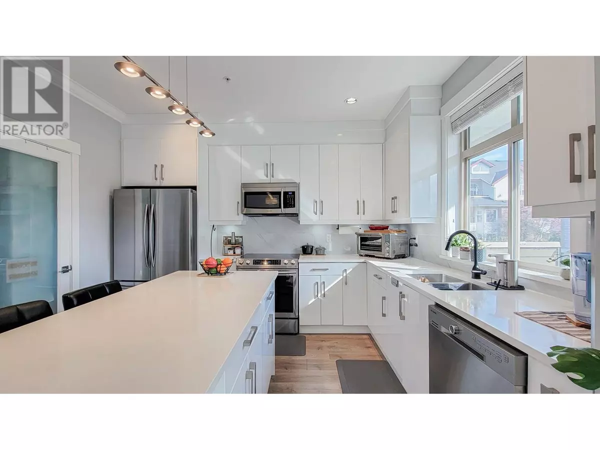 Port Coquitlam, BC V3B3X4,3126 WELLINGTON ST #3