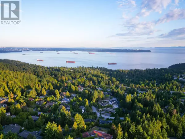 4663 WOODRIDGE PLACE, West Vancouver, BC V7S2X1