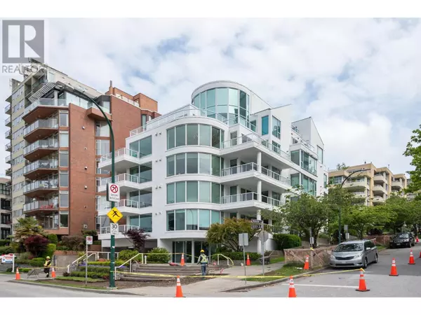 1403 BEACH AVE #5A, Vancouver, BC V6G1Y3