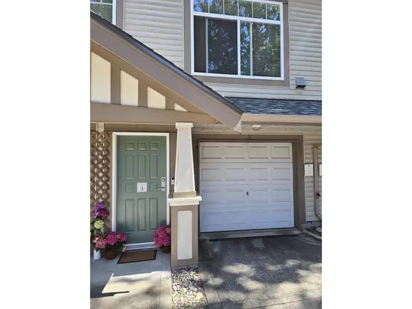 Surrey, BC V4P1H6,2678 KING GEORGE #3