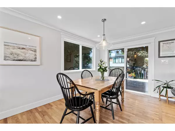 White Rock, BC V4B3A6,14256 PARK AVENUE