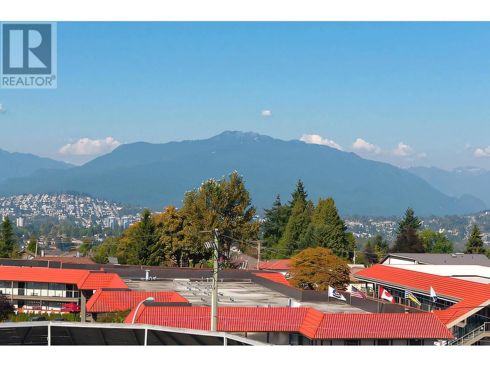 Burnaby, BC V5H0B9,5388 GRIMMER ST #PH17