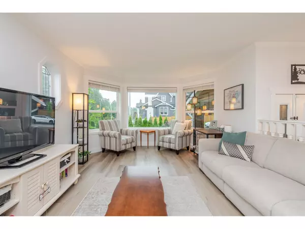 Surrey, BC V4A9C3,818 165A STREET