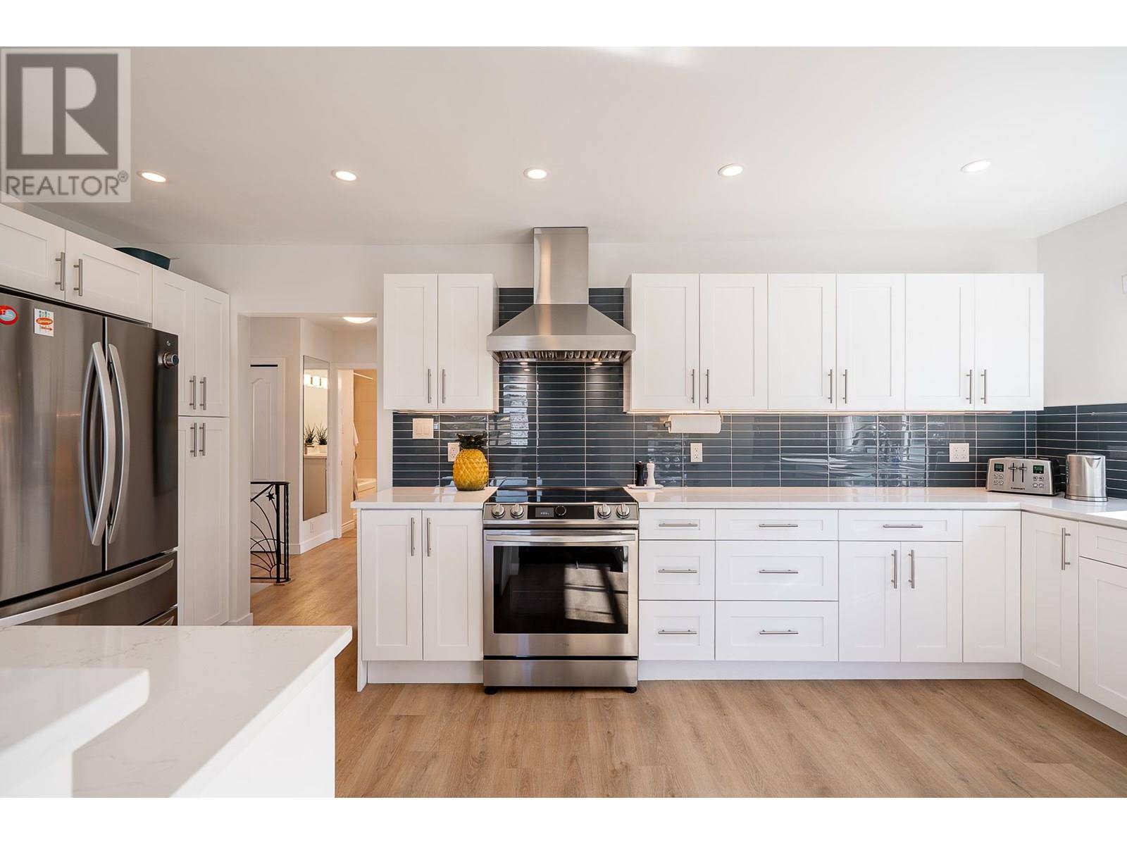 1115 VICTORY DRIVE, Port Moody, BC V3H1K3