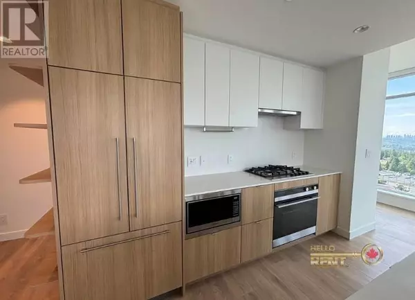 Coquitlam, BC V3J0R5,505 NELSON ST #1706