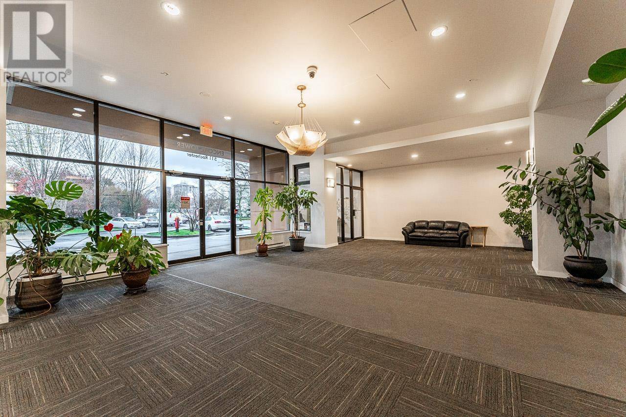 Coquitlam, BC V3K0A2,511 ROCHESTER AVE #302