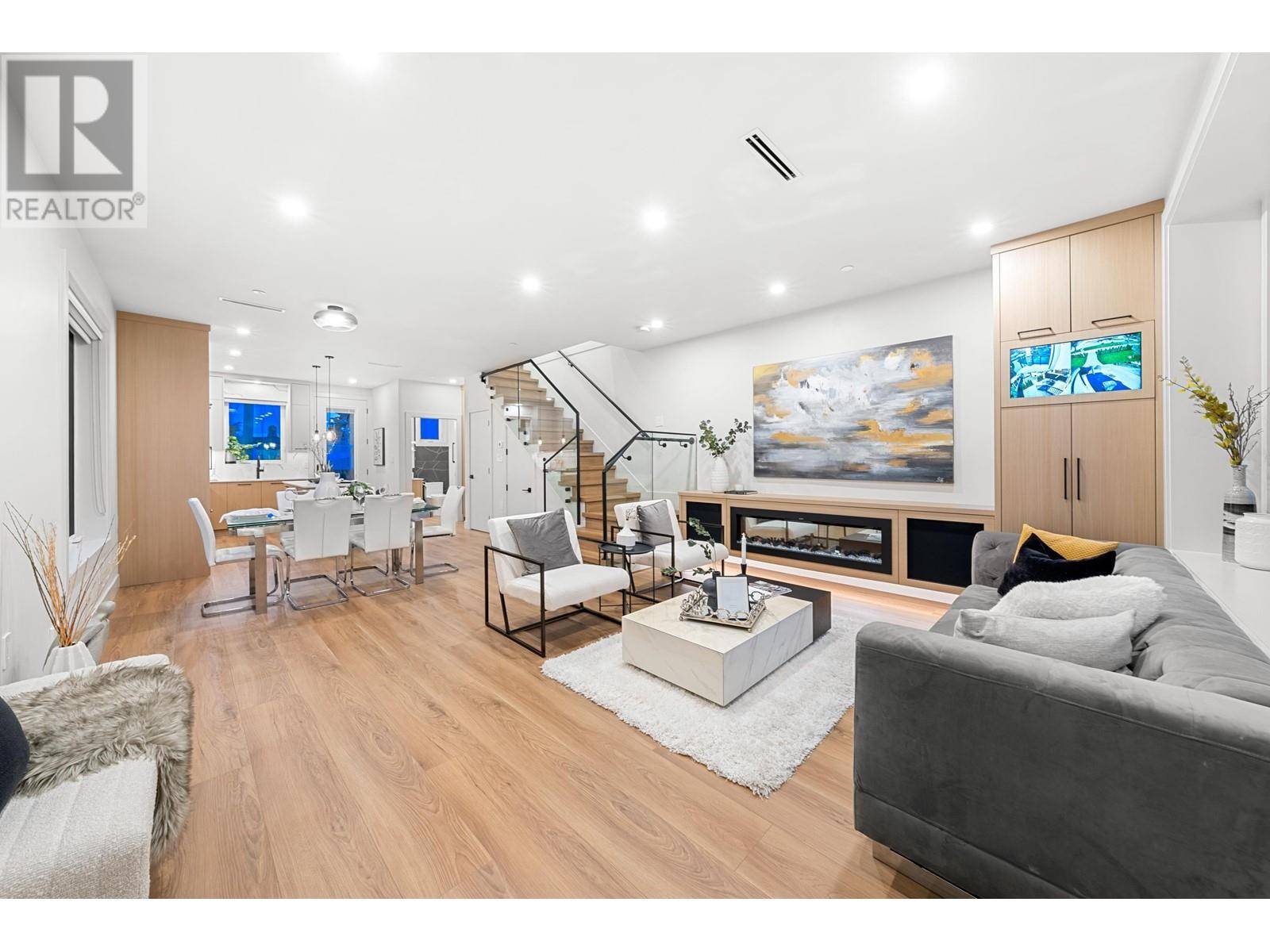 1810 E 55TH AVENUE, Vancouver, BC V5P2A1
