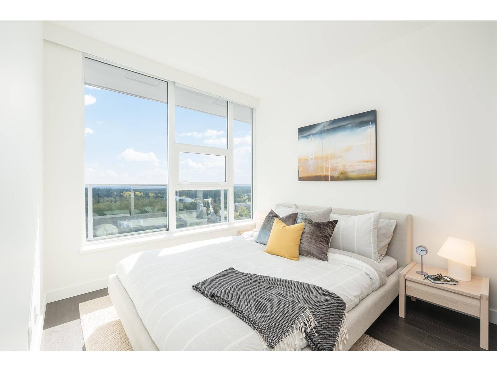 Surrey, BC V3T5X7,13768 100 #3702
