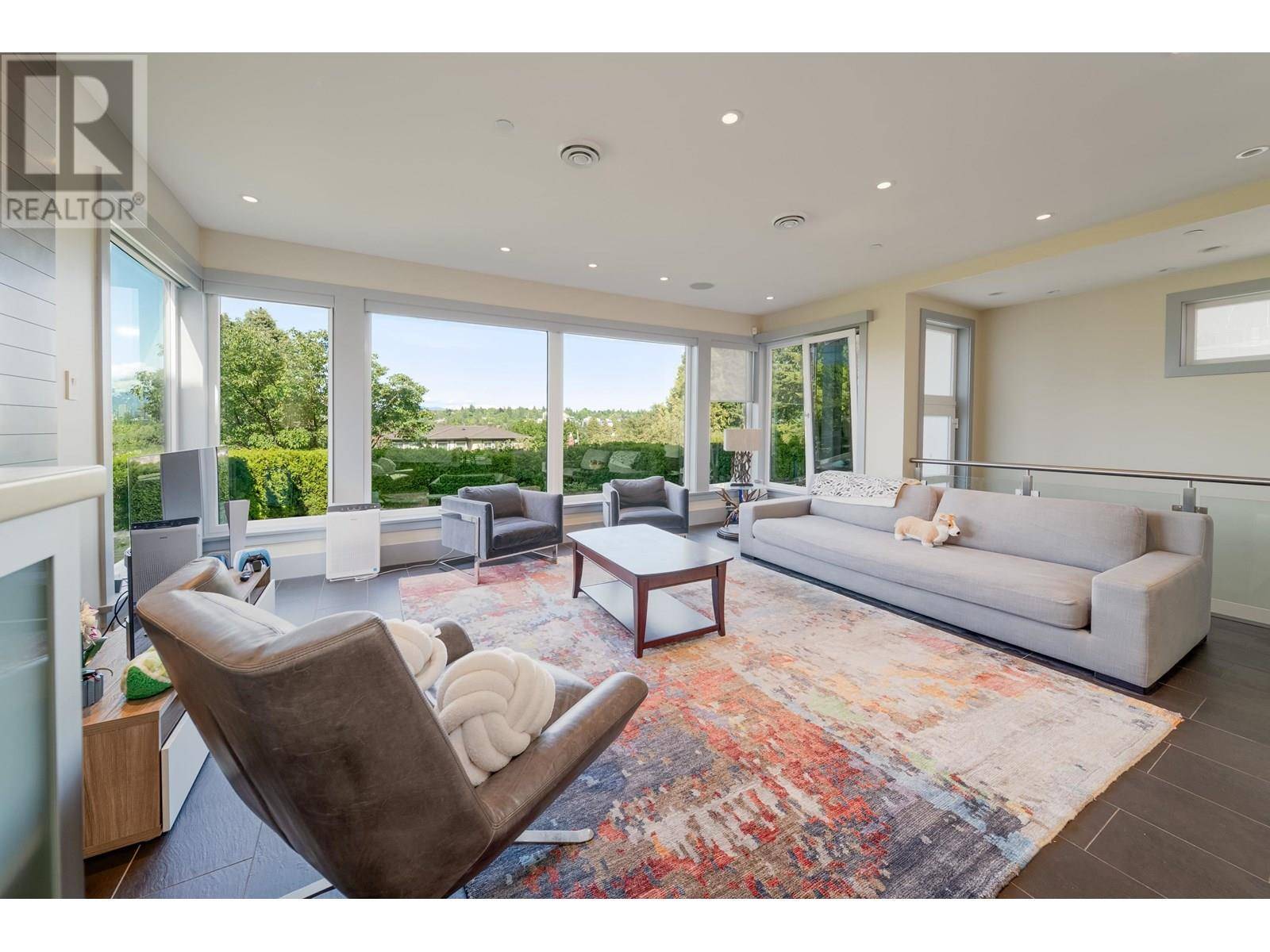 Vancouver, BC V6L2V7,4371 PUGET DRIVE
