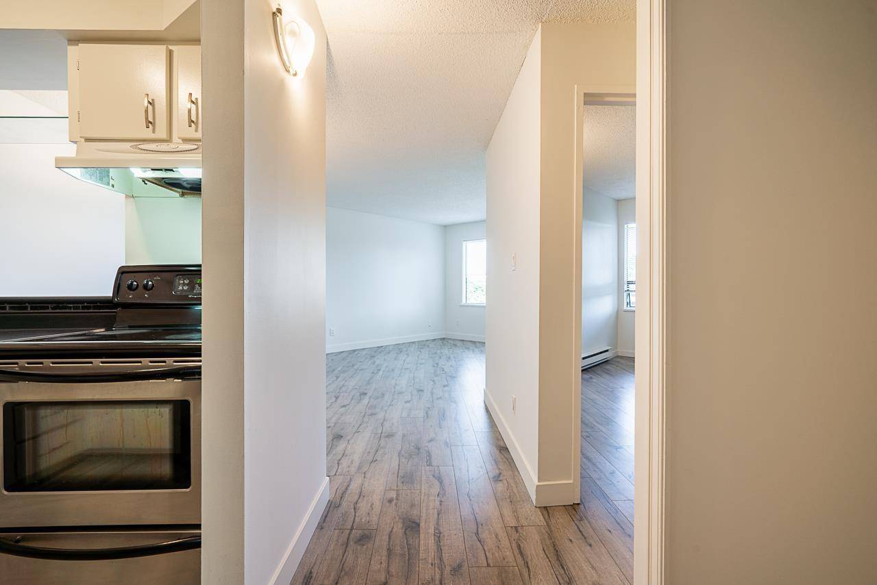 Langley, BC V3A1Z1,5294 204 #311
