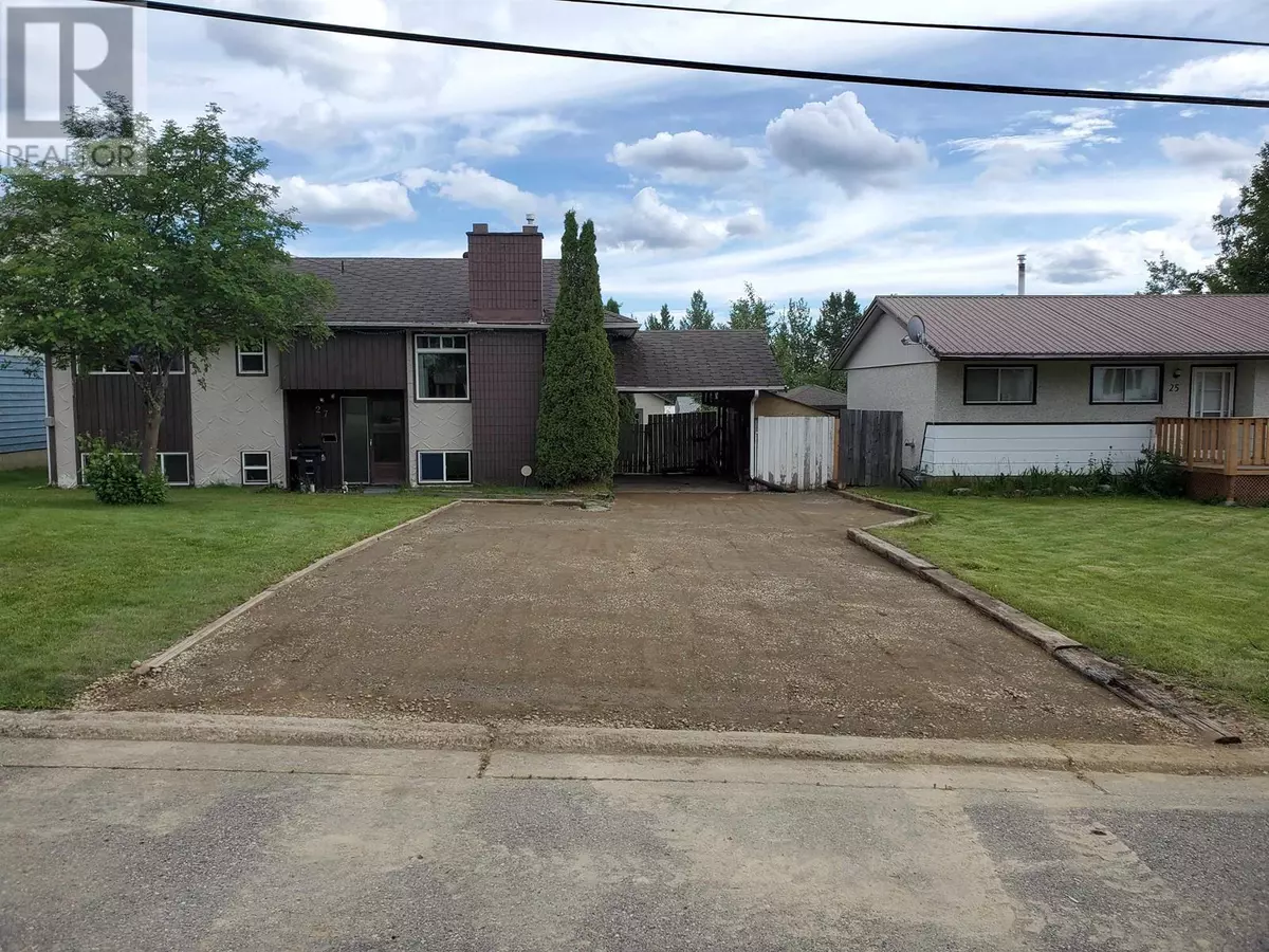 Mackenzie, BC V0J2C0,27 MANSON CRESCENT