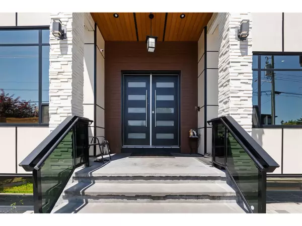 Abbotsford, BC V2T1R2,32235 PINEVIEW AVENUE