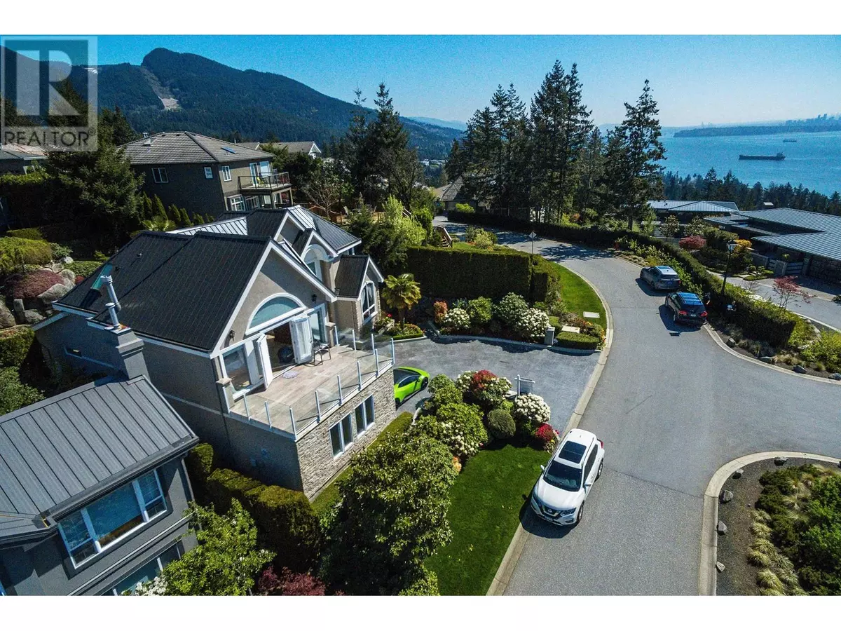 West Vancouver, BC V7W3G8,5463 WEST VISTA COURT
