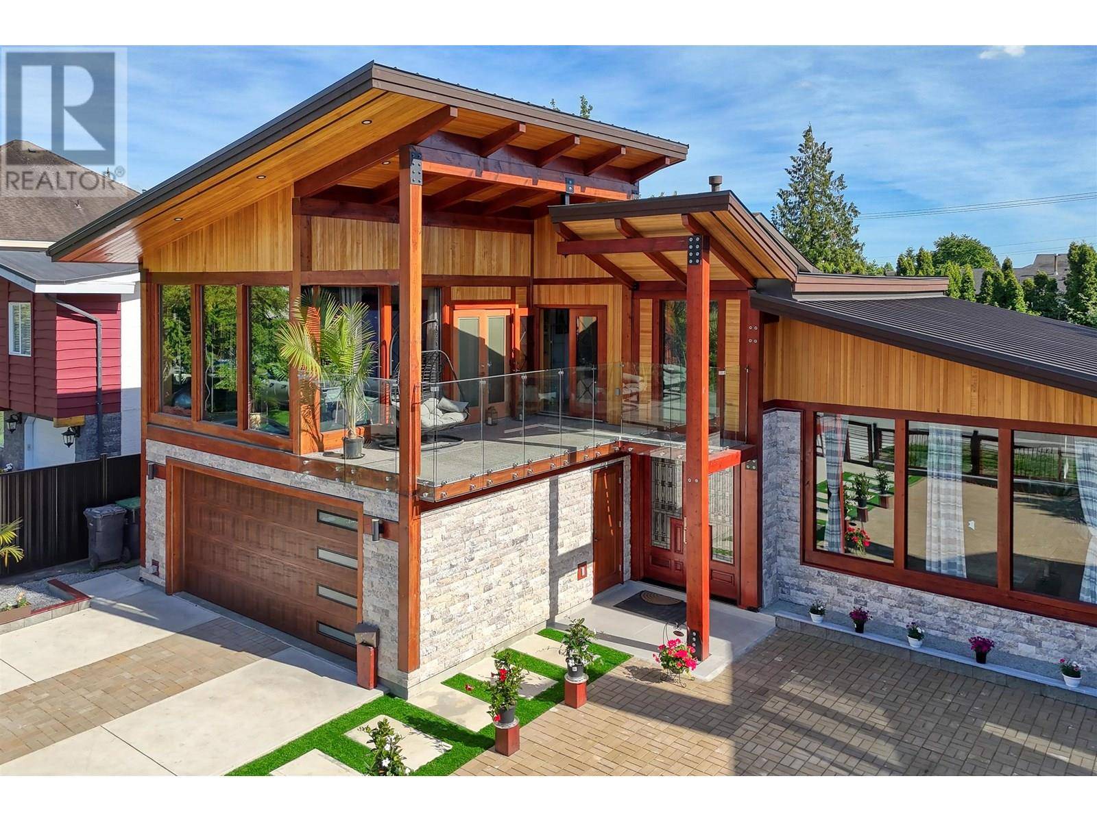 852 WRIGHT AVENUE, Port Coquitlam, BC V3B1W1