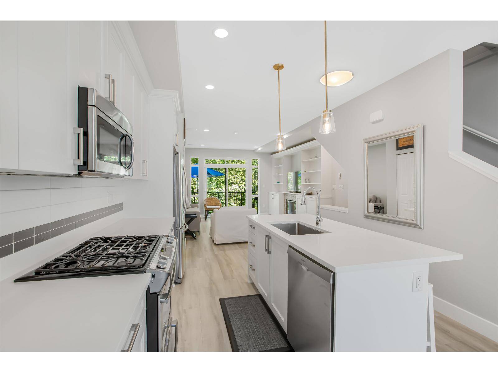 Surrey, BC V3Z6T5,3039 156 #61