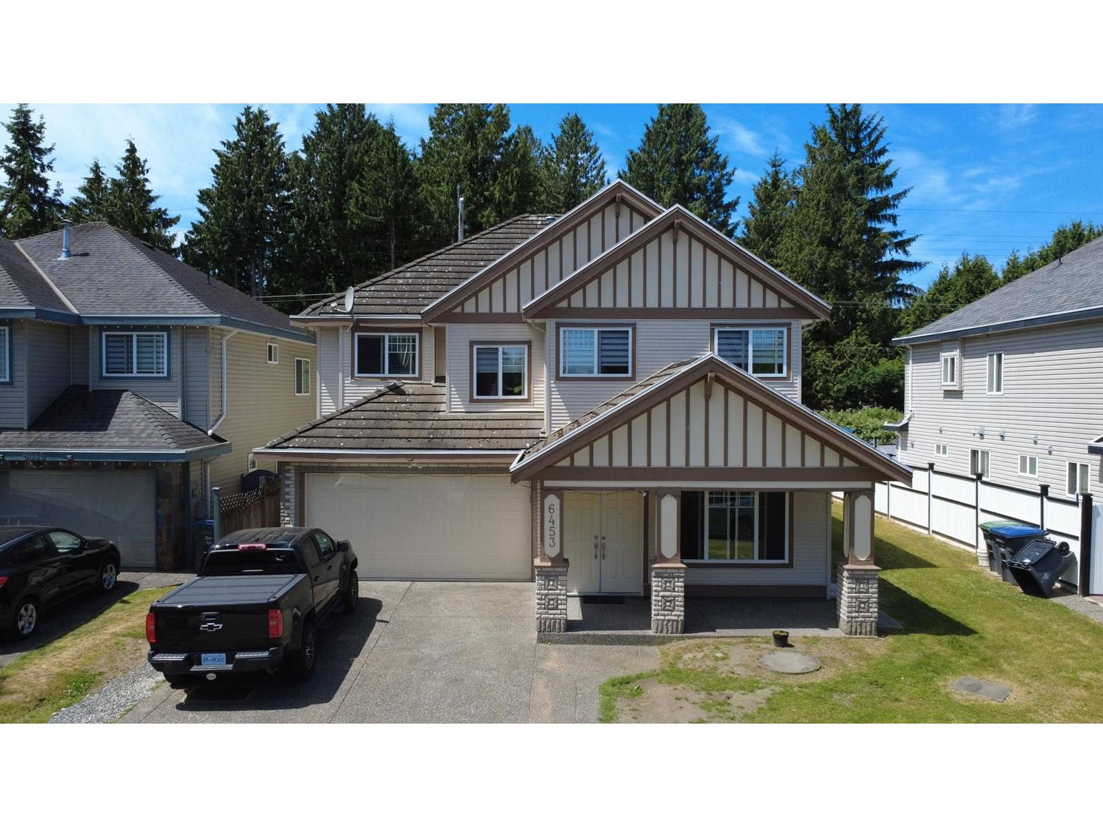 Surrey, BC V3W1R5,6453 141A STREET