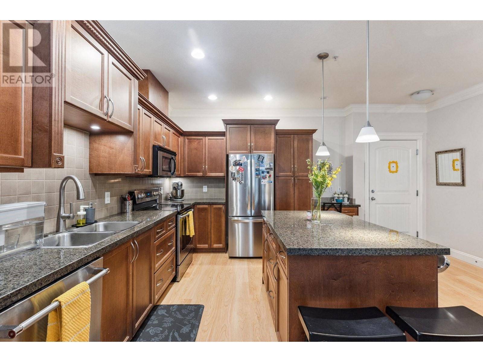 Maple Ridge, BC V2X3H6,22150 DEWDNEY TRUNK RD #106