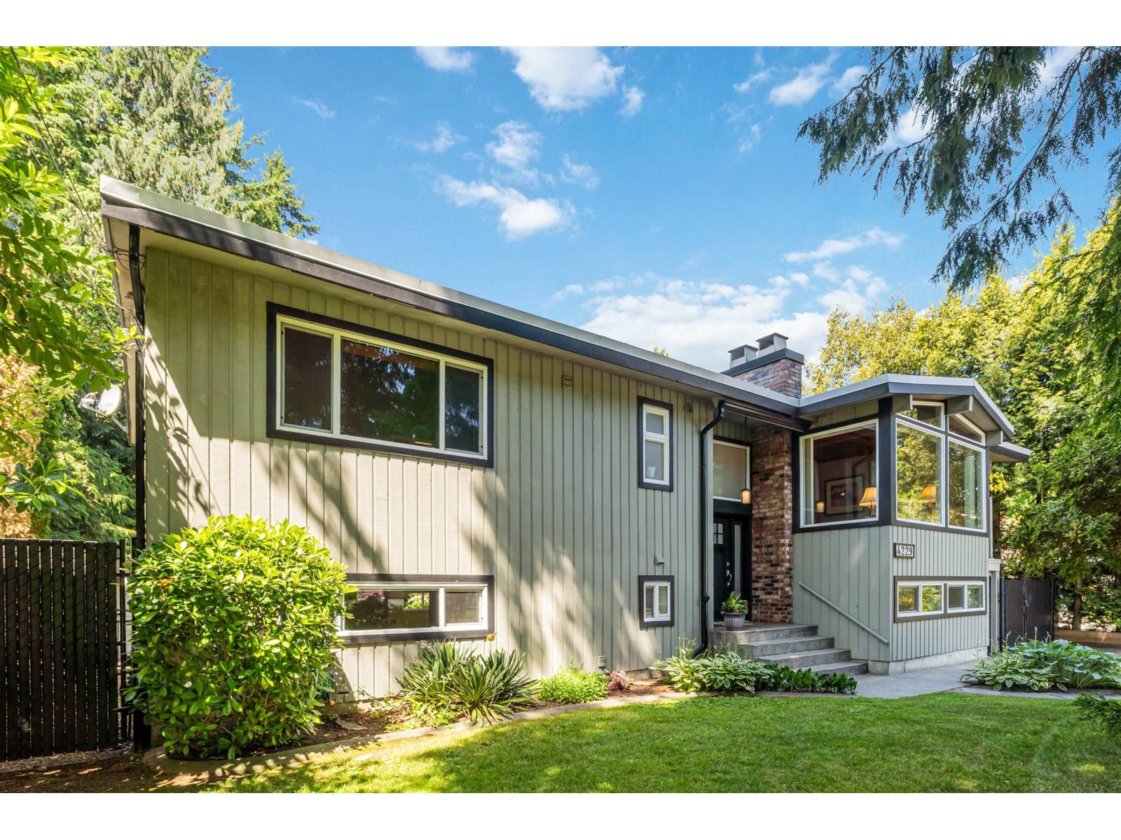 Langley, BC V3A1A9,4229 196B STREET