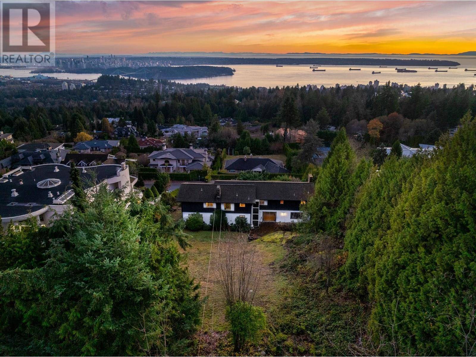 985 KING GEORGES WAY, West Vancouver, BC V7S1S6