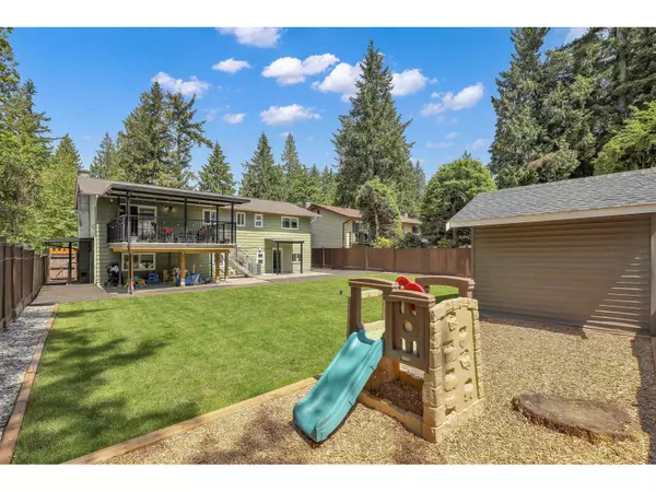 Langley, BC V3A5G8,19654 47 AVENUE