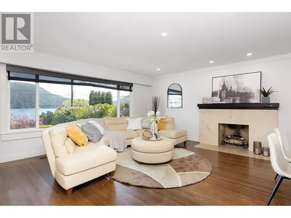 North Vancouver, BC V7G1P5,463 BEACHVIEW DRIVE