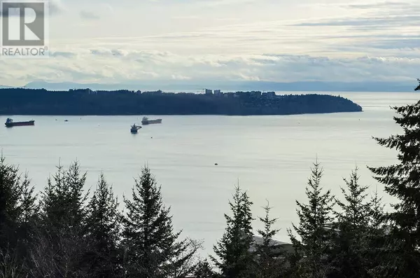 3101 BURFIELD PL #307, West Vancouver, BC V7S0B8